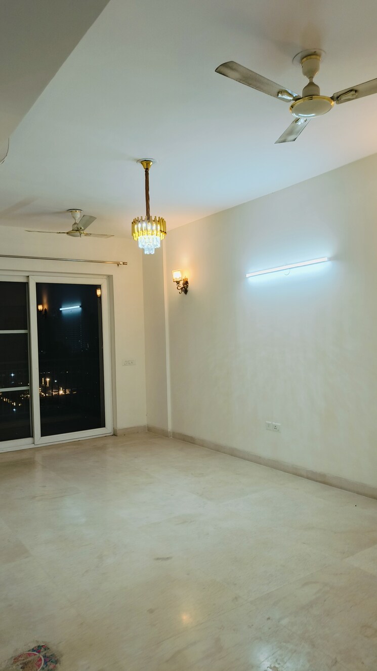 Room, puri-aanandvilas 3 Bedroom 980 Sq.Ft. Apartment In Sector 81 Faridabad 8585786
