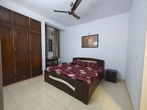 Bedroom in 2.5 BHK Builder Floor at Smart World Gems, Sector 89 – for Sale