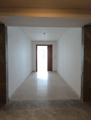 Room in 4 BHK Apartment at Rustomjee Crown, Prabhadevi – for Sale
