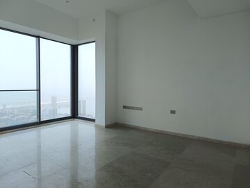 Room in 4 BHK Apartment at Rustomjee Crown, Prabhadevi – for Sale