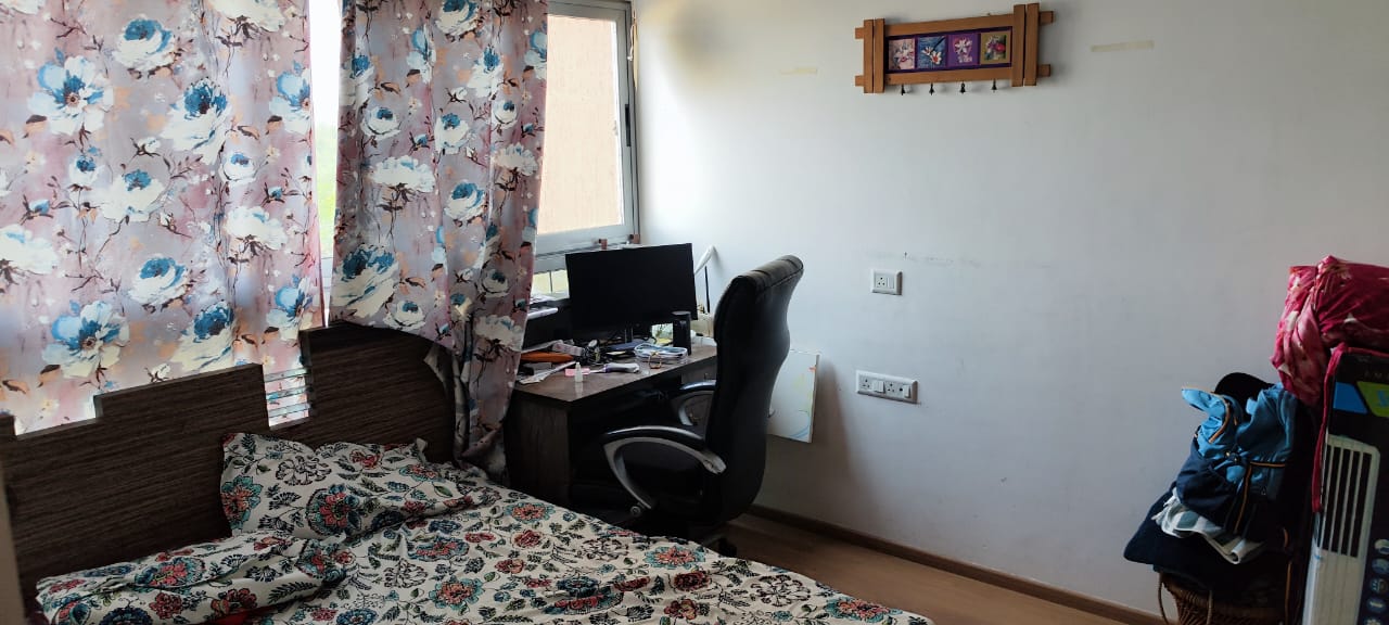 2 BHK Apartment For Rent in Amanora Adreno Towers