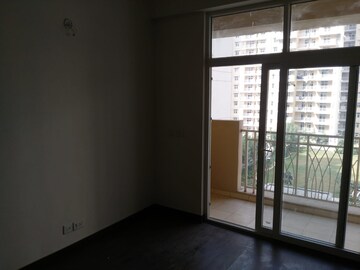 Room in 3 BHK Apartment at Mahagun Mywoods, Sector 16c Greater Noida – for Rent