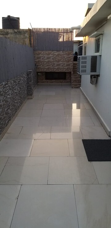 1 BHK Builder Floor For Rent in Lajpat Nagar I