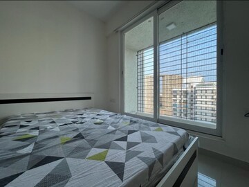 2.5 BHK Apartment For Rent in DLH Orchid, Andheri West