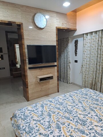 Bedroom in 1 BHK Apartment at Khar West – for Rent