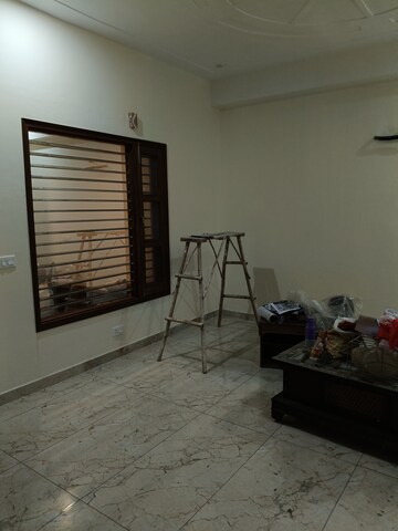 Room in 2 BHK Builder Floor at Dhakoli – for Rent