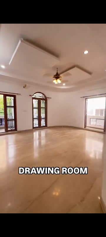 Room in 3 BHK Independent House at Hsr Layout – for Rent
