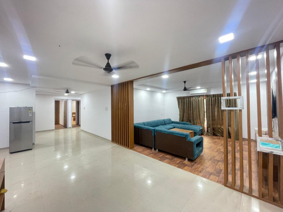 3 BHK + Study Room Apartment For Rent in Paradise C.H.S