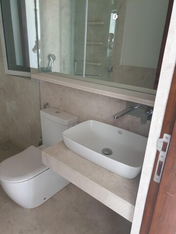 Bathroom in 4 BHK Apartment at Indiabulls Blu, Worli – for Sale