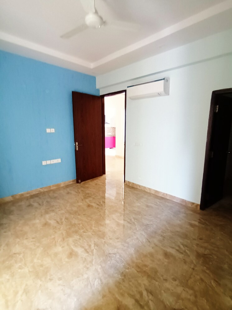 undefined, mi-rustle-court 2 Bedroom 1450 Sq.Ft. Apartment In Gomti Nagar Lucknow 8585992