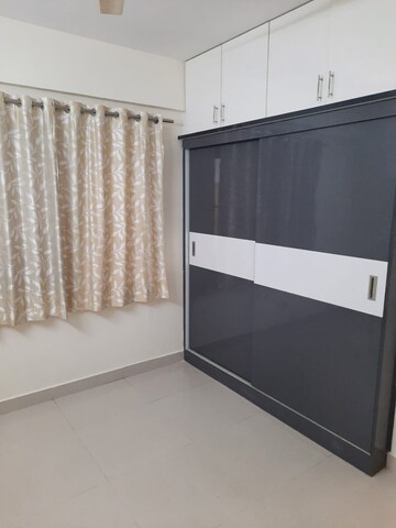 Room in 2 BHK Apartment at Creative Elegance, Nagavara – for Rent