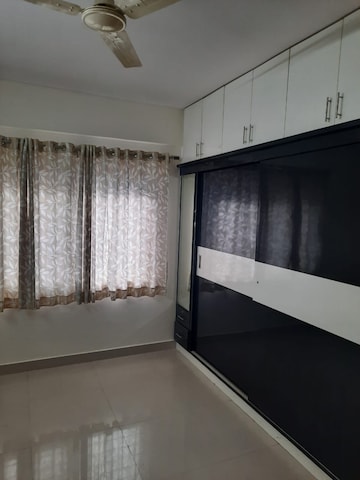Room in 2 BHK Apartment at Creative Elegance, Nagavara – for Rent