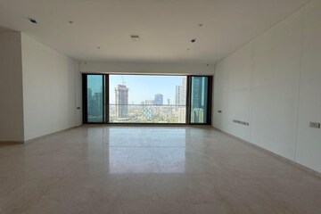 Room in 4 BHK Apartment at Rustomjee Crown, Prabhadevi – for Sale