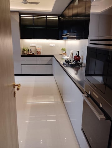 Kitchen in 4 BHK Apartment at Lodha The Park, Worli – for Sale