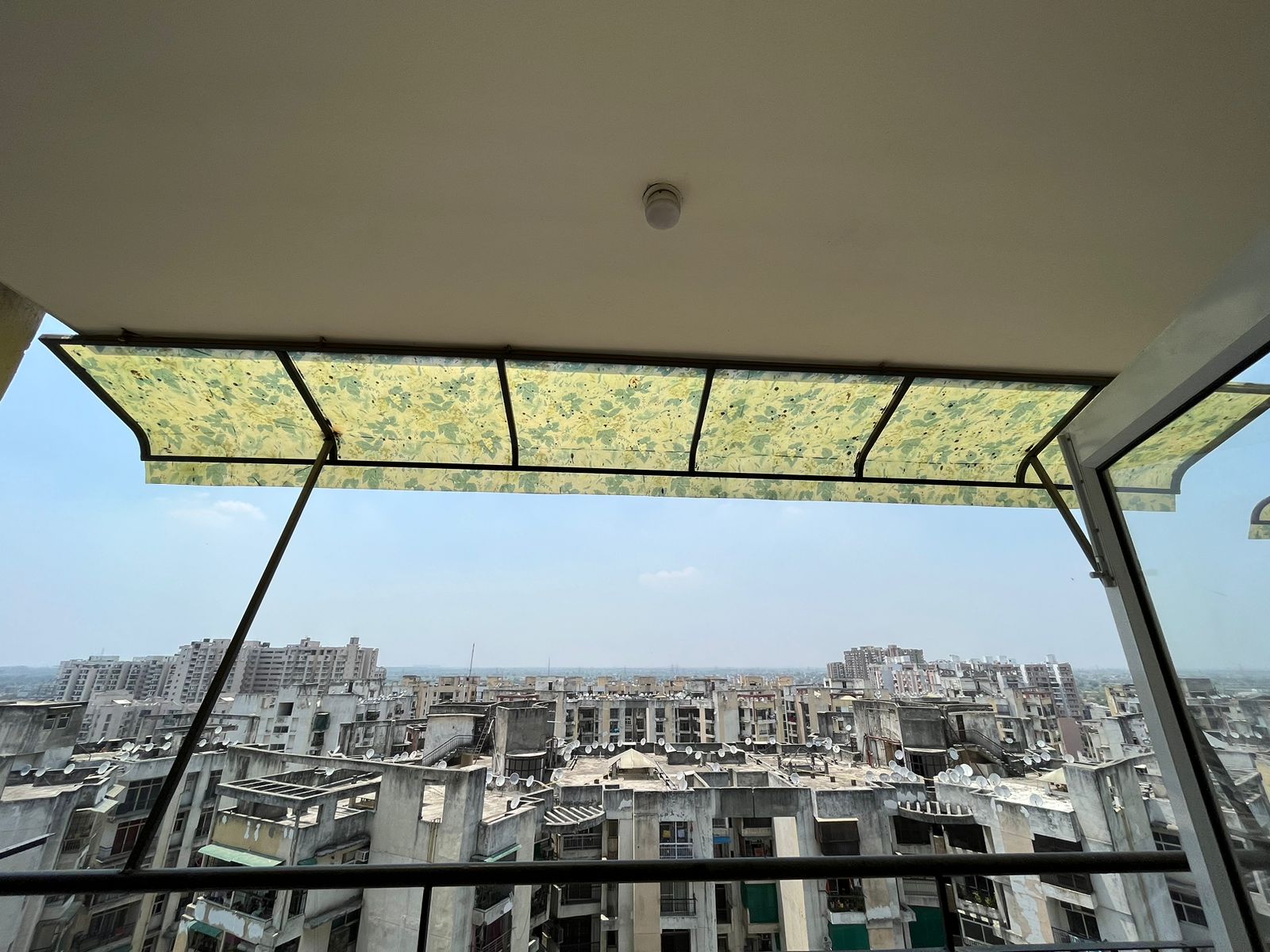 3 BHK Apartment For Sale in Proview Officer City