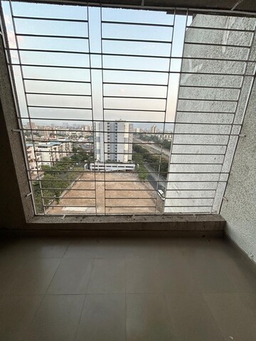 Room in 1 BHK Apartment at GeeCee Aspira 206, New Panvel – for Rent