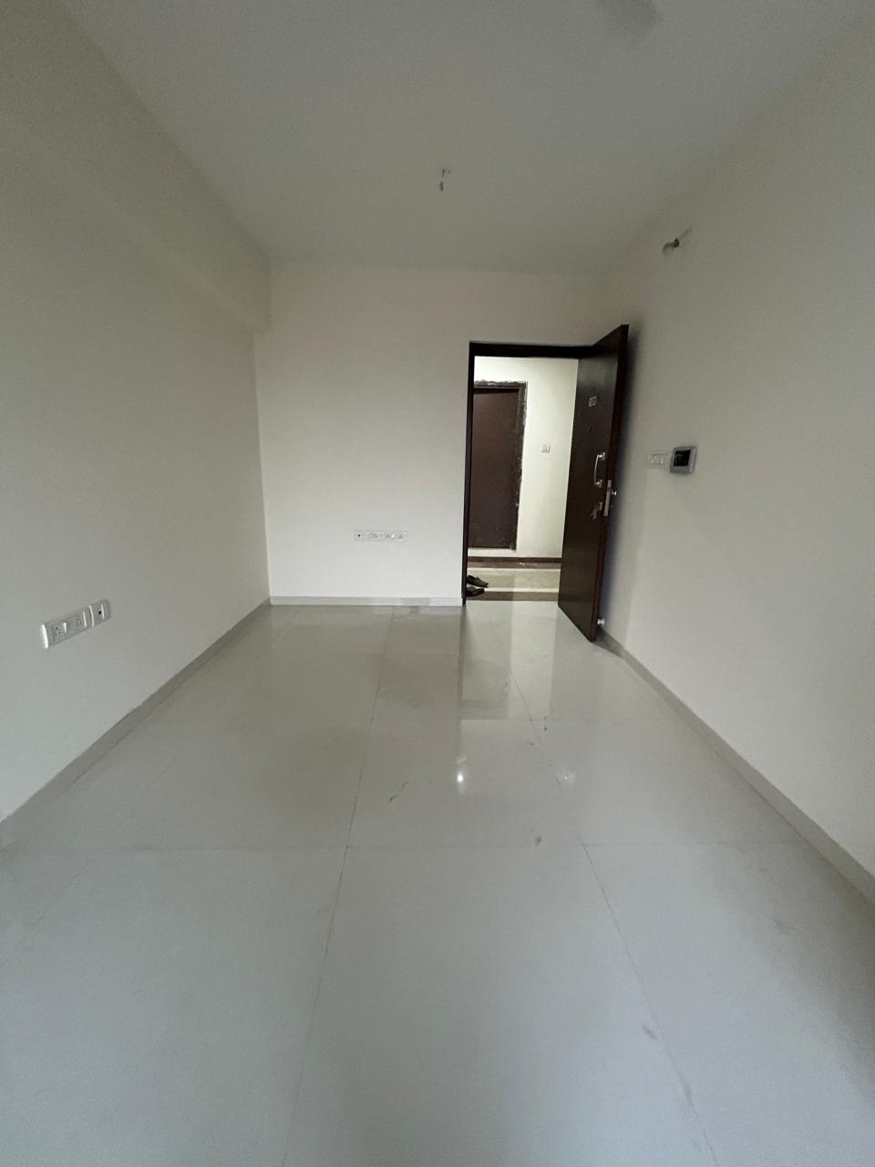 1 BHK + Extra Room Apartment For Rent in GeeCee Aspira 206