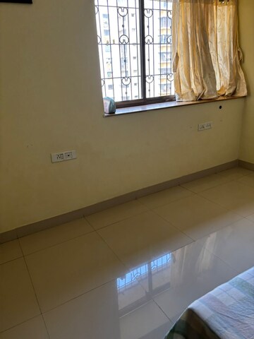 Furnished Amenities in 1 BHK Apartment at Raunak Bliss, Ghodbunder Road – for Rent