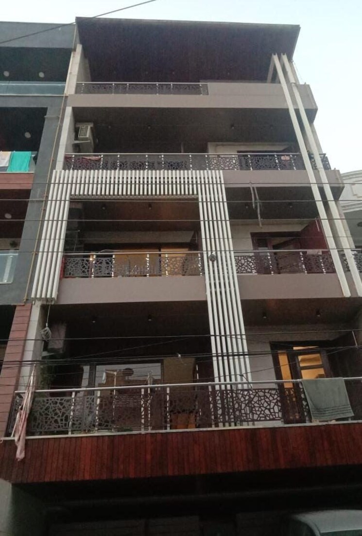 Exterior View, shalimar bagh 3 Bedroom 1000 Sq.Ft. Builder Floor In Shalimar Bagh Delhi 8586110