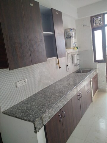 Kitchen in 2 BHK Builder Floor at Sector 33 – for Rent