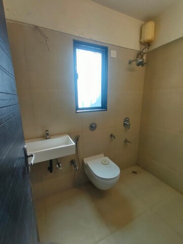 Bathroom in 3 BHK Apartment at Juhu Pearl, Juhu – for Rent