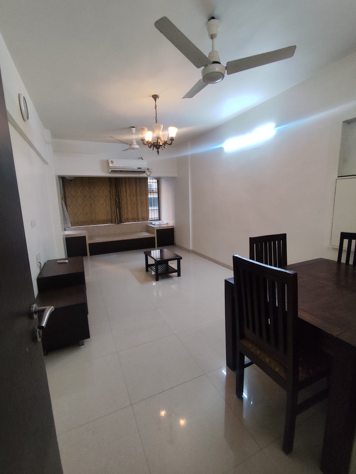2 BHK + Extra Room Apartment For Rent in Mota Mahal Apartment