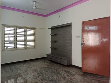 Room in 2 BHK Builder Floor at Hsr Layout – for Rent