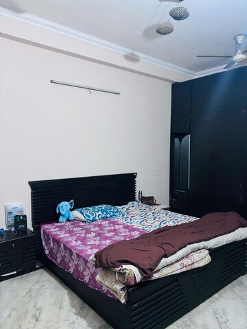 Bedroom in 3 BHK Builder Floor at Mehrauli – for Rent