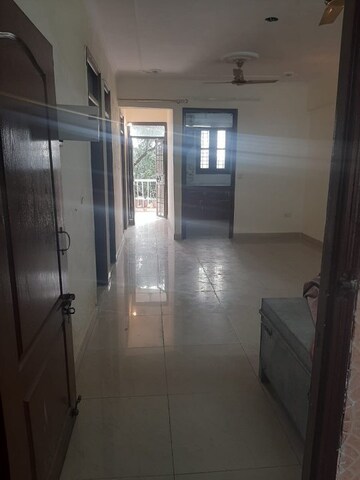 2 BHK Apartment For Sale in Mohini Road