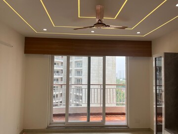 Room in 3.5 BHK Apartment at Rishita Mulberry Villas, Sushant Golf City – for Rent