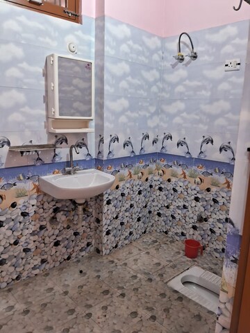 Bathroom in  Pg at Gomti Nagar – for Rent