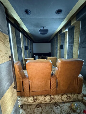 Furnished Amenities in 5 BHK Penthouse at Pioneer Araya, Sector 62 – for Sale