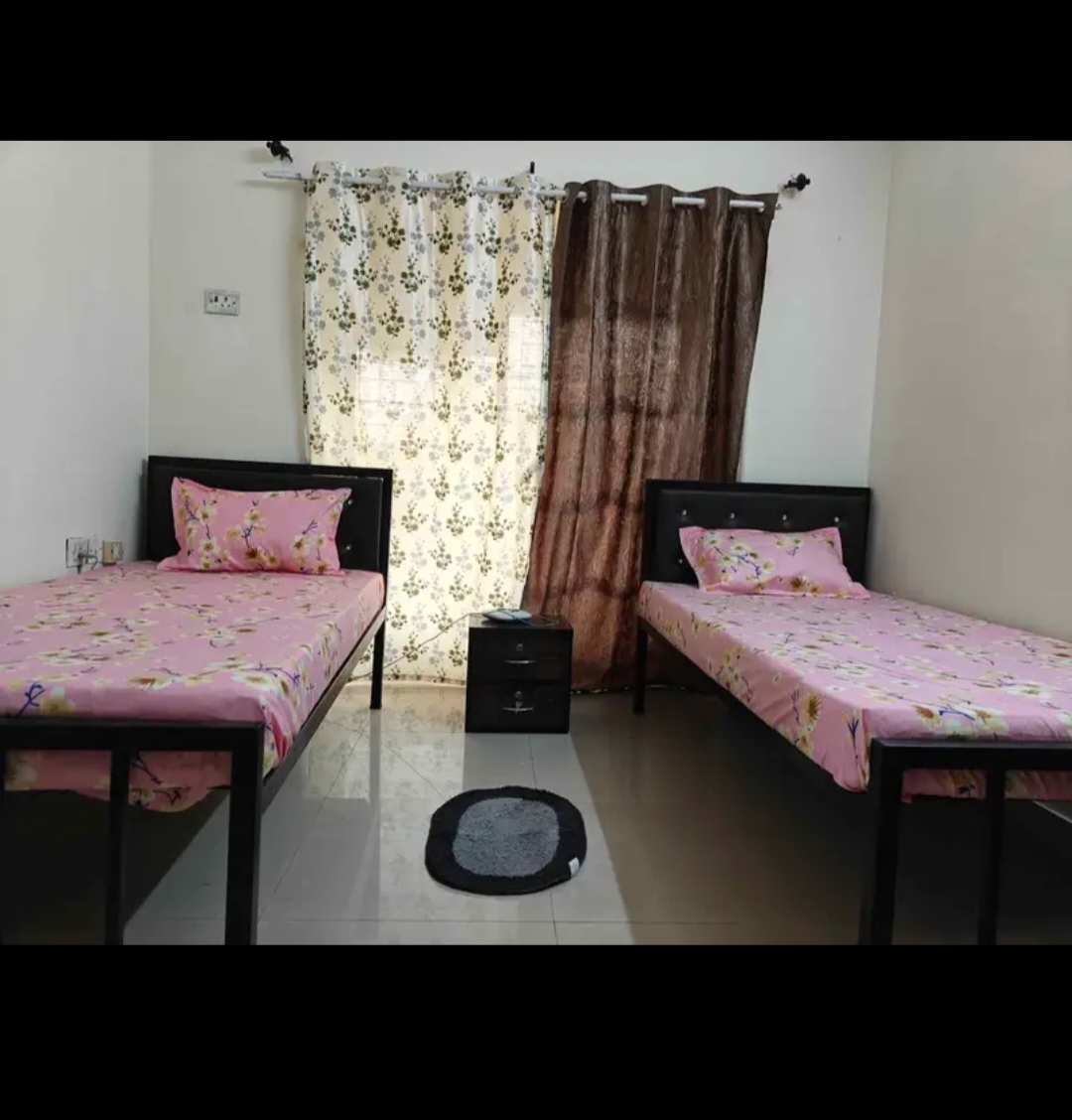 Pg For Rent in Gharapna 