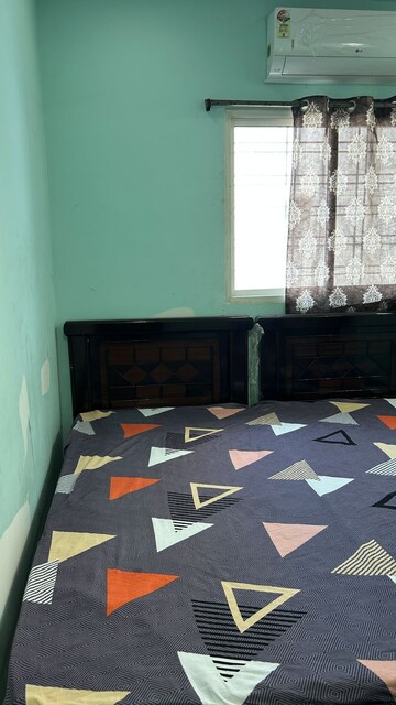 Room in 1 BHK Builder Floor at Shaikpet – for Rent