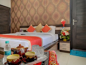 Bedroom in 3 BHK Apartment at Siddhi The Aristo, Shiprapath – for Rent