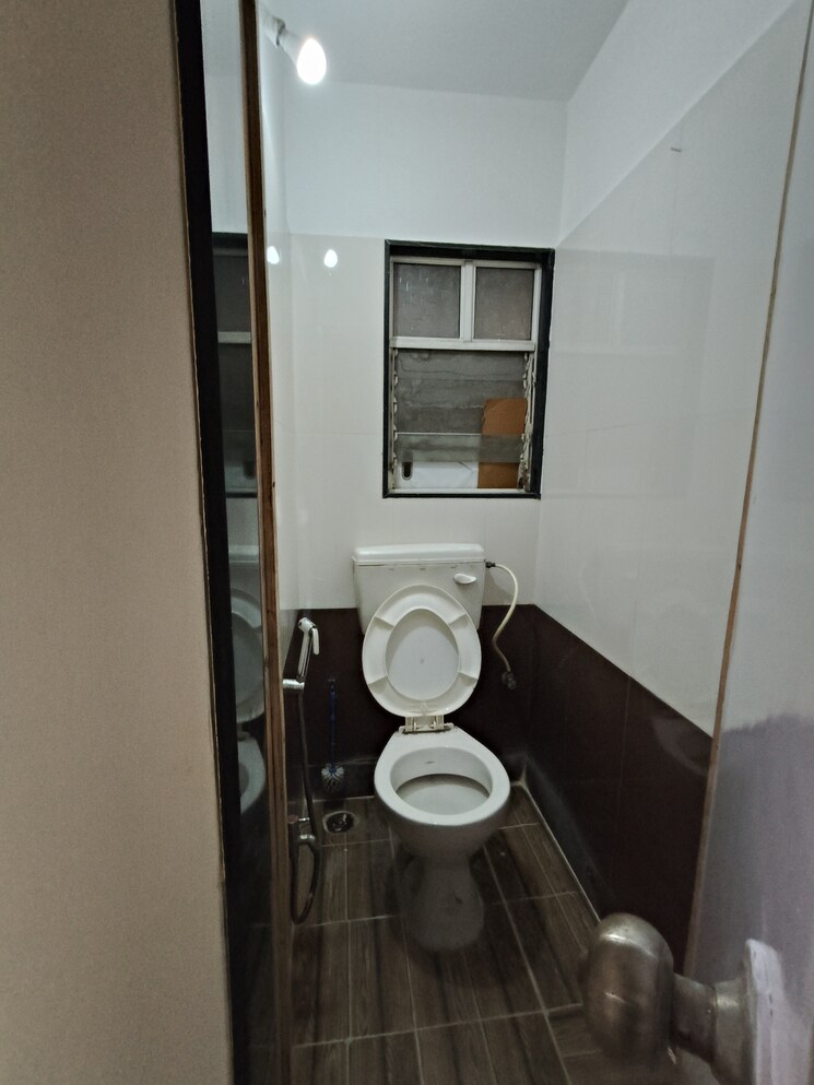 Bathroom, banyan-tree-apartments-kharadi 1 Bedroom 495 Sq.Ft. Apartment In Kharadi Pune 8586559