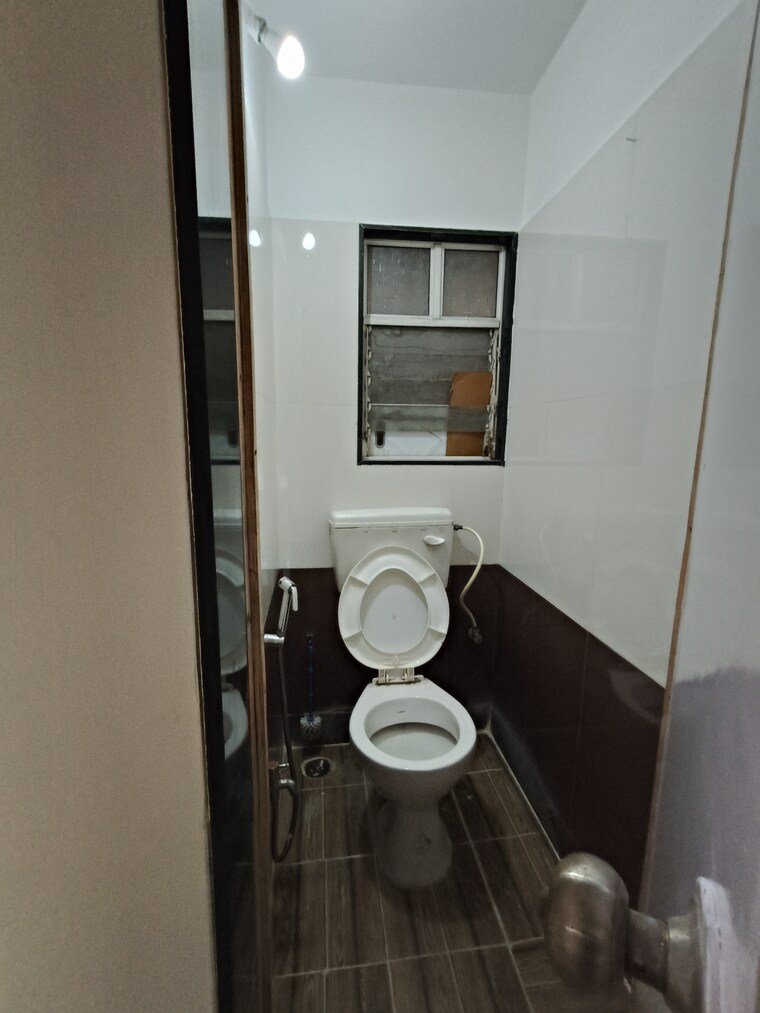 Bathroom, banyan-tree-apartments-kharadi 1 Bedroom 495 Sq.Ft. Apartment In Kharadi Pune 8586559