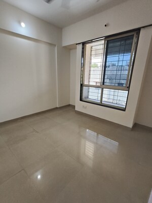 Room in 1 BHK Apartment at Banyan Tree Apartments Kharadi, Kharadi – for Sale