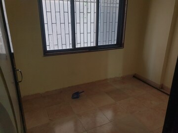 Room in 2 BHK Apartment at Marvel Vinayak, New Panvel – for Rent