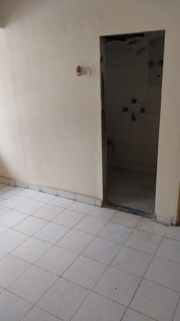 Room in 2 BHK Apartment at Marvel Vinayak, New Panvel – for Rent