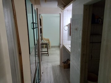  2 BHK Apartment at Vile Parle East – for Rent