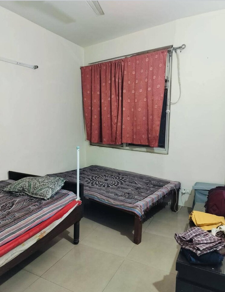 Bedroom, mahagun-mywoods 4 Bedroom 1810 Sq.Ft. Apartment In Sector 16c Greater Noida Greater Noida 8586620