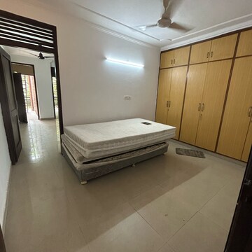 Room in 2 BHK Builder Floor at Lajpat Nagar I – for Rent