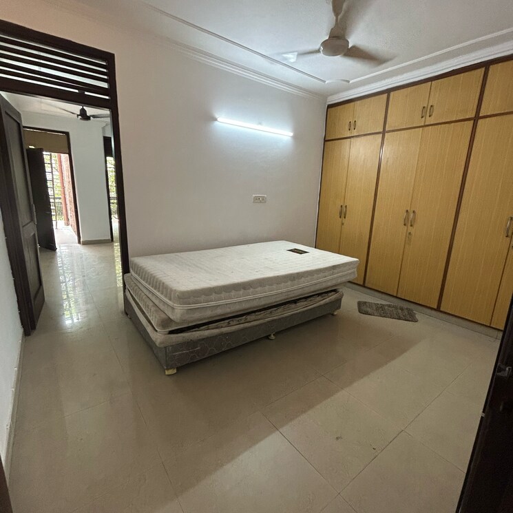 Room, lajpat nagar i 2 Bedroom 900 Sq.Ft. Builder Floor In Lajpat Nagar I Delhi 8586682