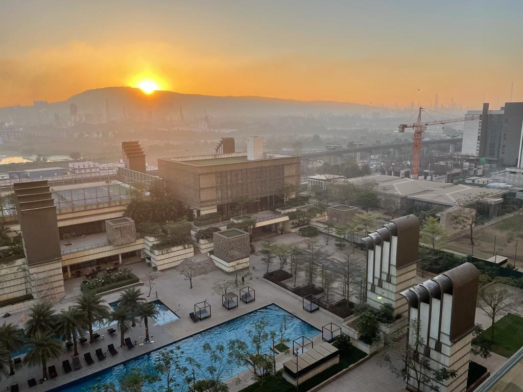 2 BHK Apartment For Rent in Shapoorji Pallonji BKC 28