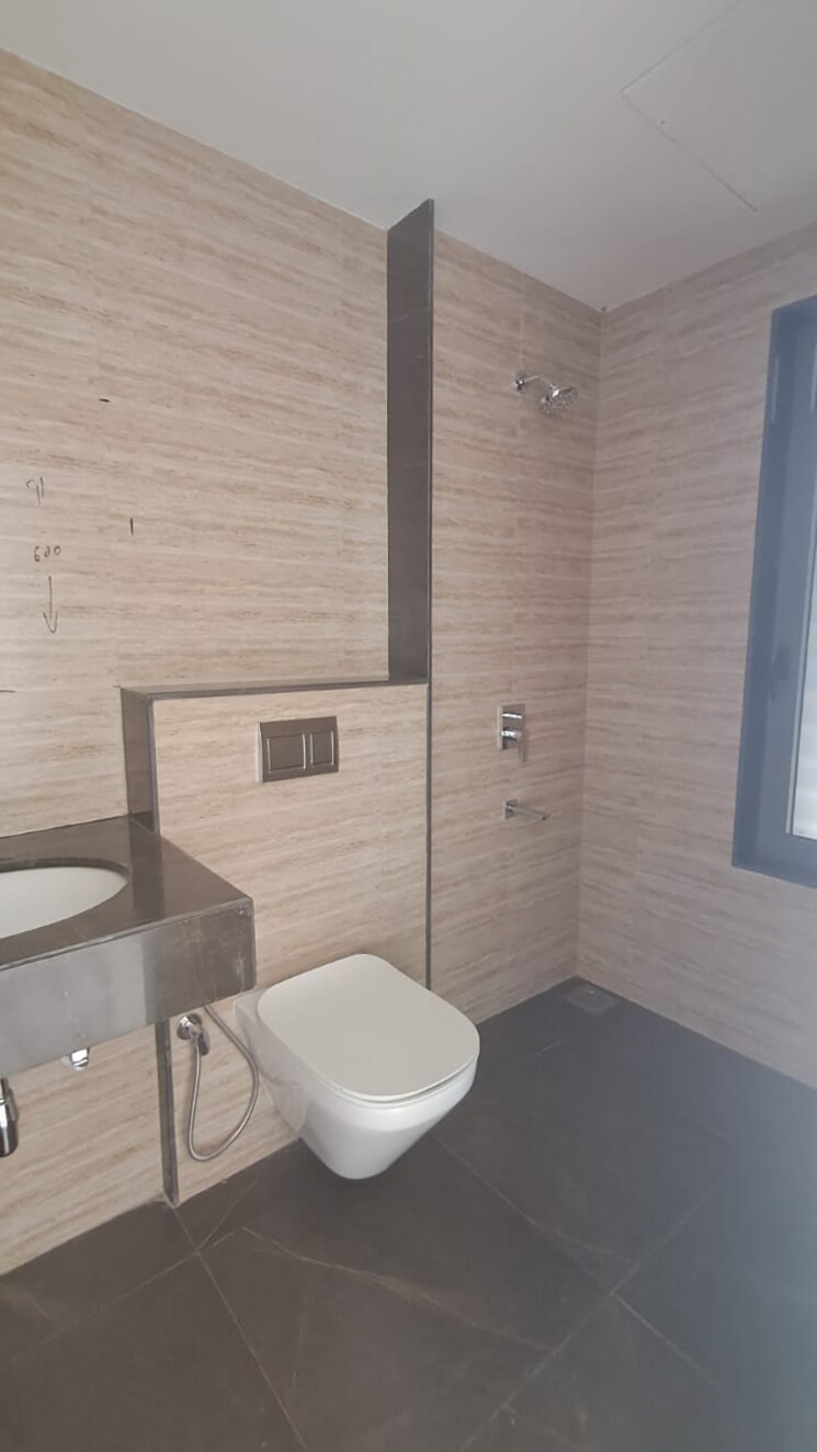 Bathroom, dosti-eastern-bay 2 Bedroom 785 Sq.Ft. Apartment In Wadala Mumbai 8586724