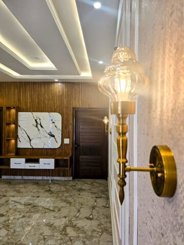 Room in 4 BHK Independent House at Sector 125 – for Sale