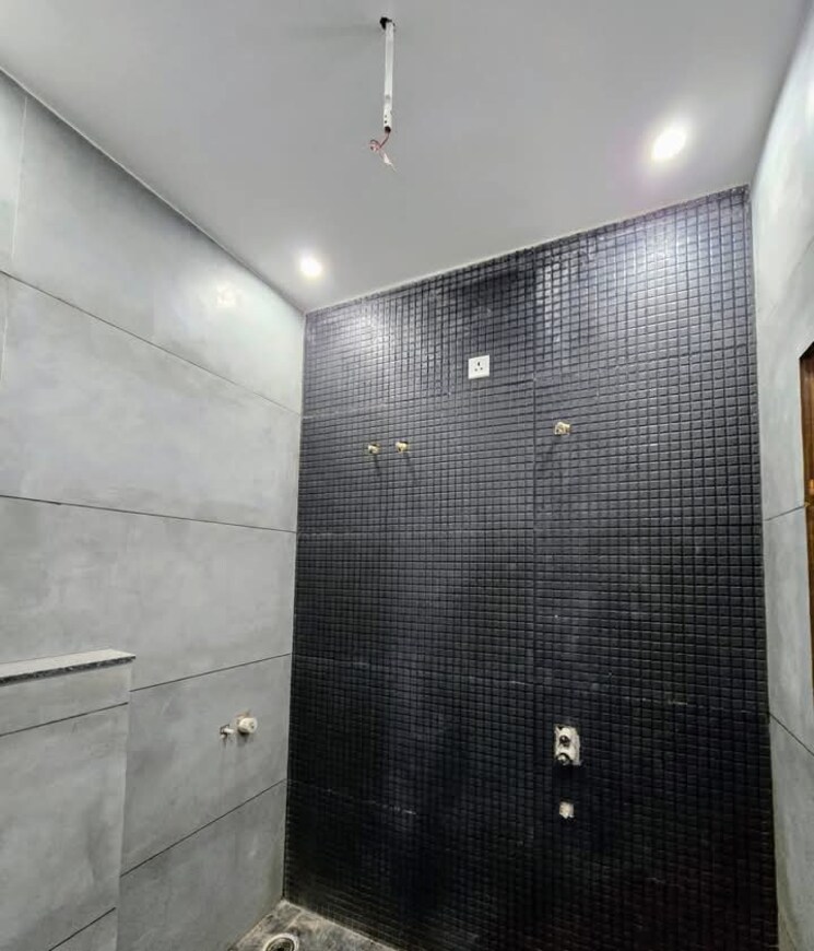 Bathroom, sector 125 4 Bedroom 120 Sq.Yd. Independent House In Sector 125 Mohali 8586740