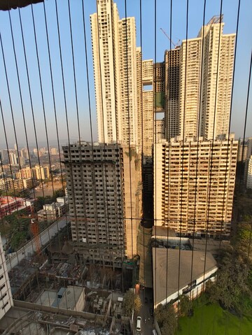 2 BHK Apartment – Exterior View View at Omkar Signet, Malad East - for Rent