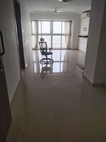 2 BHK Apartment For Rent in Runwal Nirvana, Parel